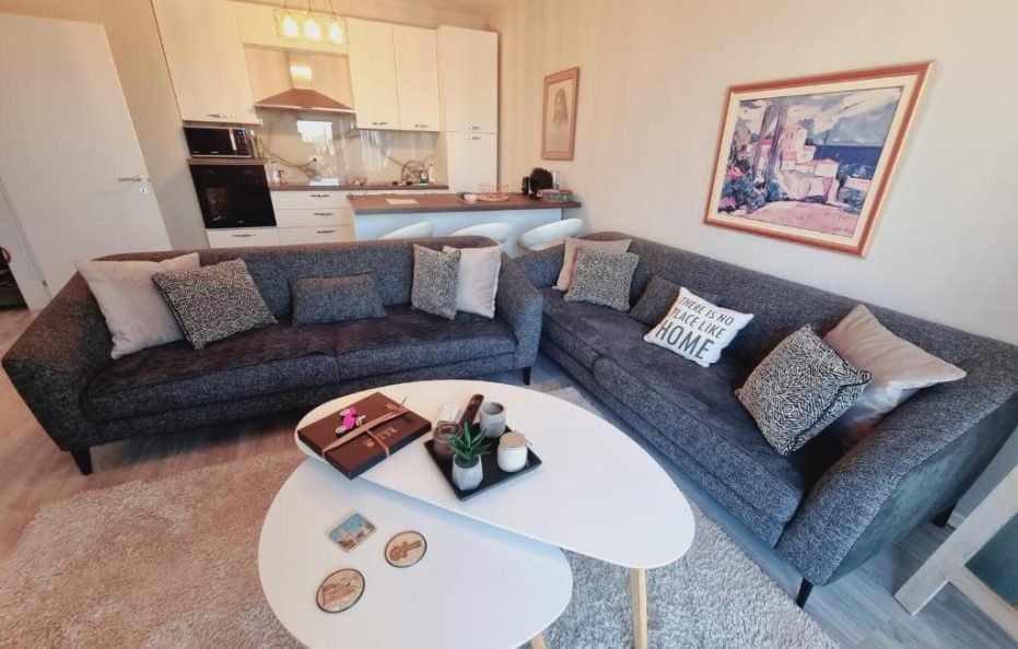 Allure Violin Apartment